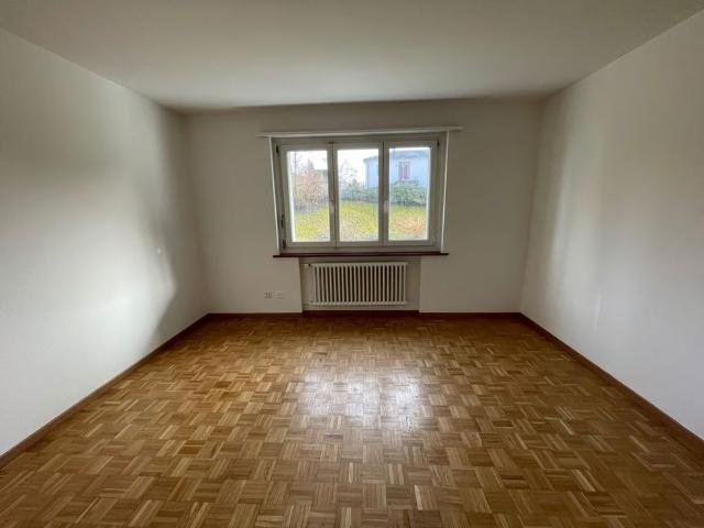 2 Zimmer, 52 m², 2. Stock