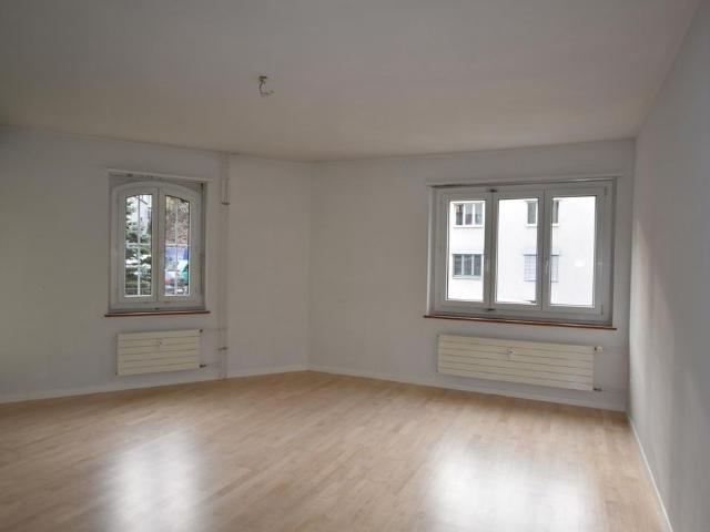 2 Zimmer, 52 m², 4. Stock