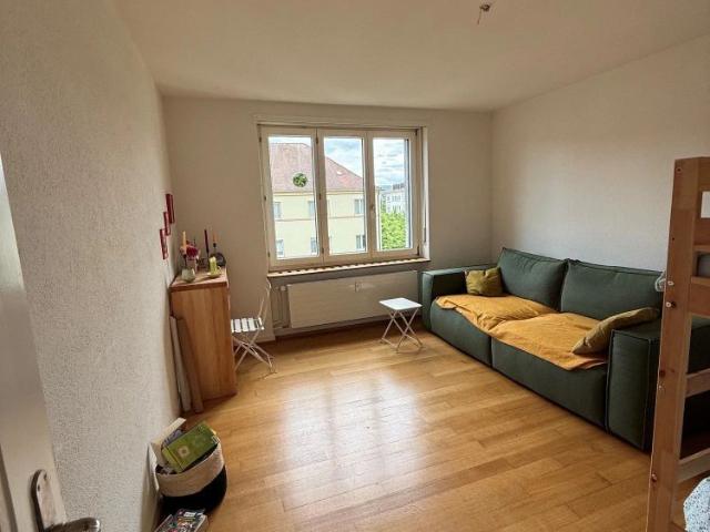 2 Zimmer, 52 m², 4. Stock