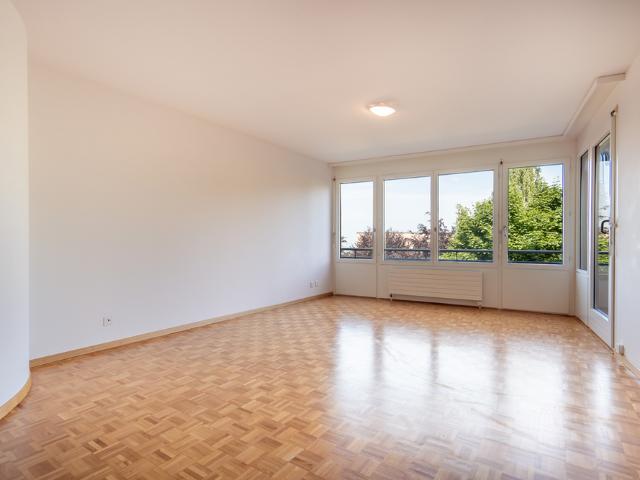 2 Zimmer, 57 m², 2. Stock