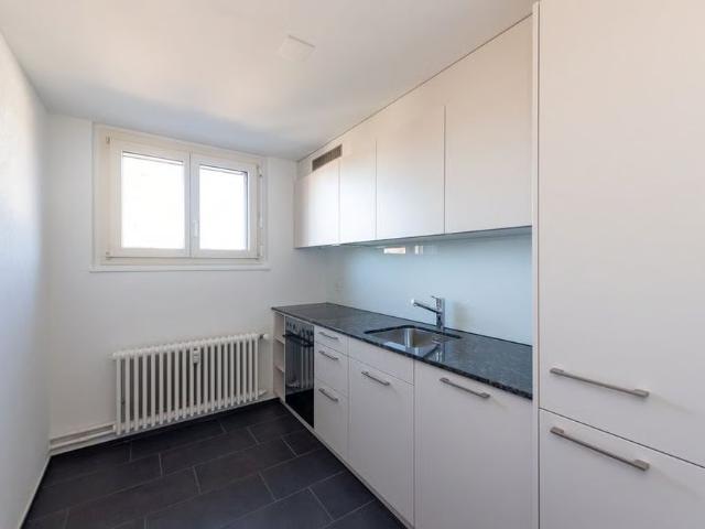 2 Zimmer, 57 m², 4. Stock