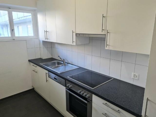 2 Zimmer, 54 m², 1. Stock