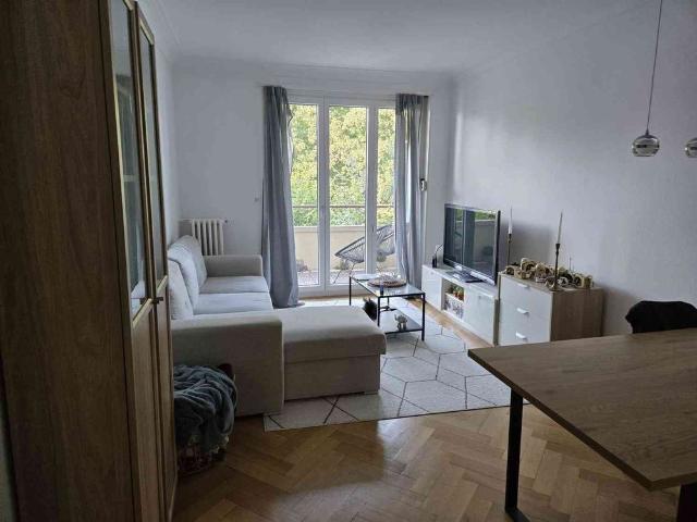 2 Zimmer, 54 m², 2. Stock