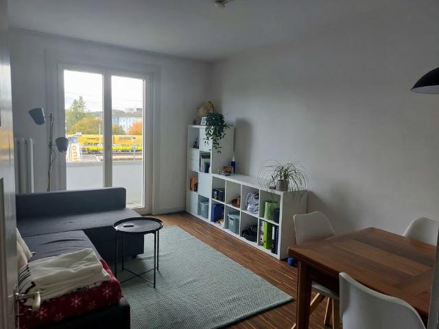 2 Zimmer, 54 m², 2. Stock