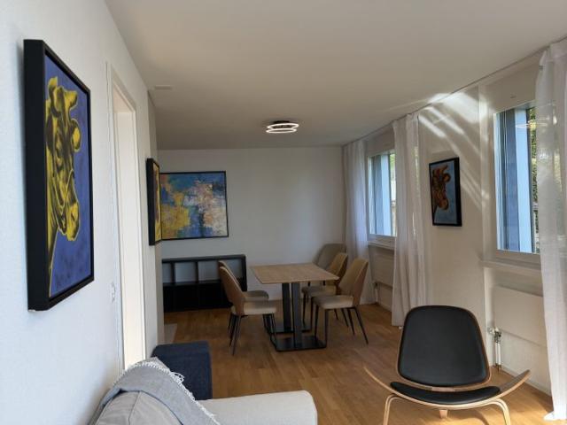 2 Zimmer, 55 m², 1. Stock