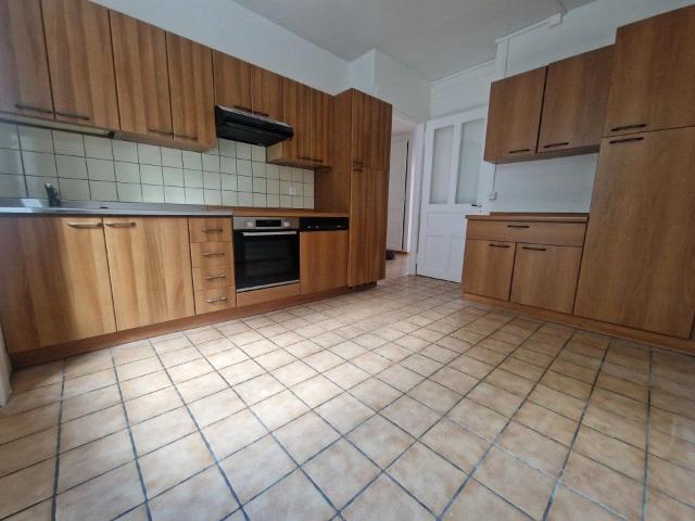 2 Zimmer, 55 m², 1. Stock