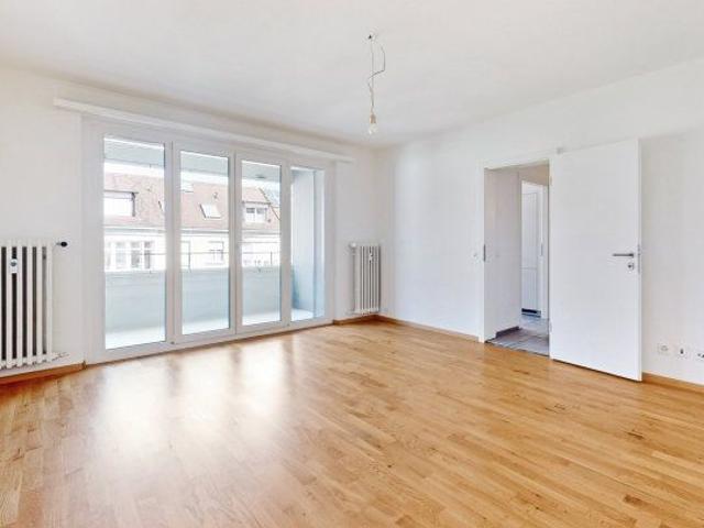 2 Zimmer, 55 m², 1. Stock