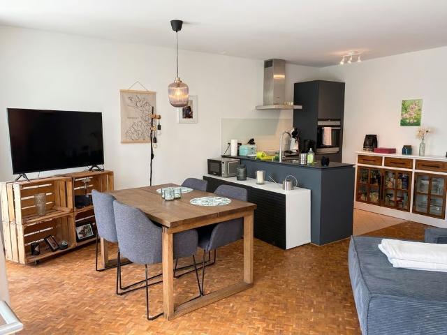 2 Zimmer, 55 m², 1. Stock