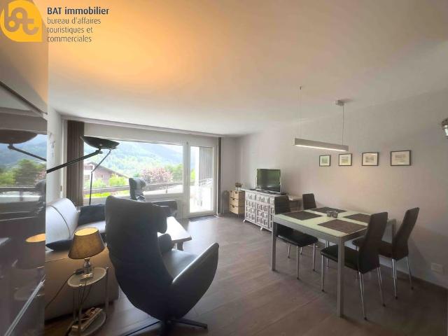 2 Zimmer, 55 m², 1. Stock
