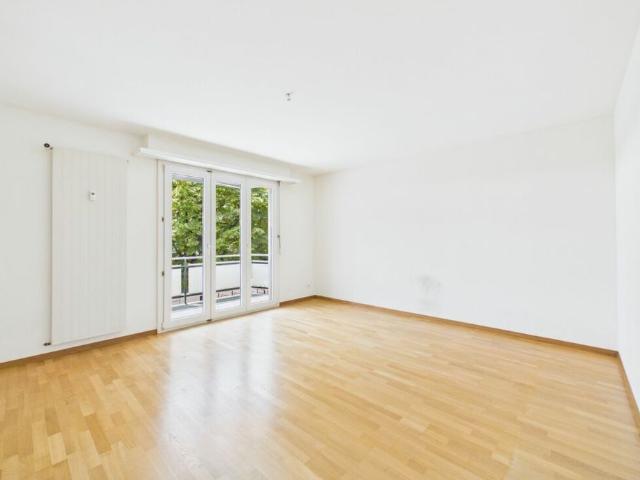 2 Zimmer, 55 m², 2. Stock