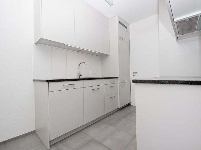 2 Zimmer, 55 m², 4. Stock