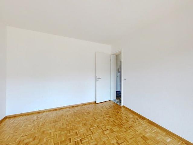 2 Zimmer, 56 m², 1. Stock