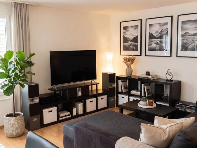 2 Zimmer, 56 m², 2. Stock