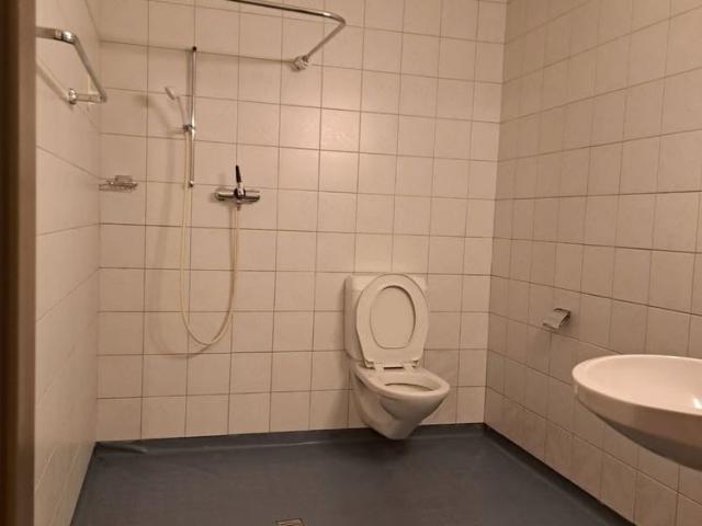 2 Zimmer, 56 m², 4. Stock
