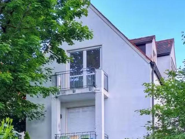2 Zimmer 56 m² 950 € Kaltmiete Wohnungen in Augsburg