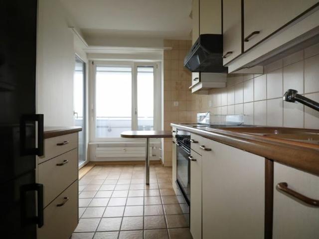 2 Zimmer, 58 m², 12. Stock