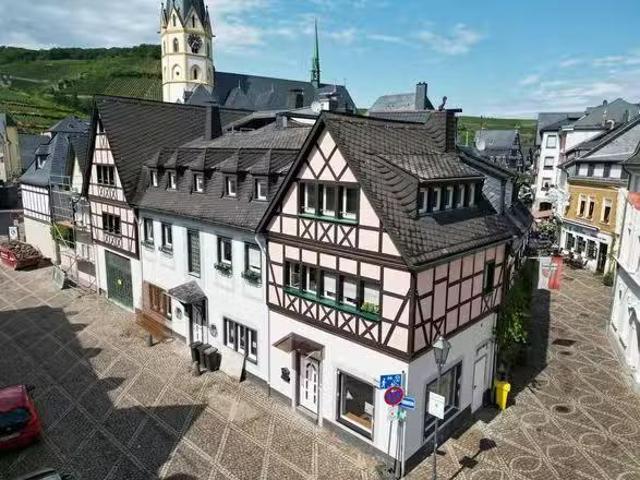 2 Zimmer 59 m² 600 € Kaltmiete Wohnungen in Bad Neuenahr.