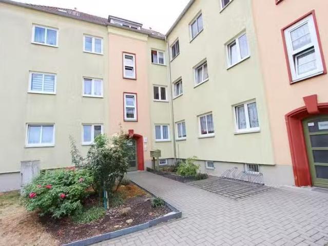 2 Zimmer 63 m² 385 € Kaltmiete Wohnungen in Altenburg