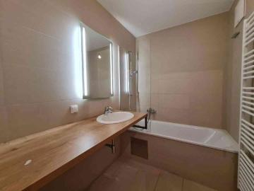2 Zimmer, 63 m², 3. Stock