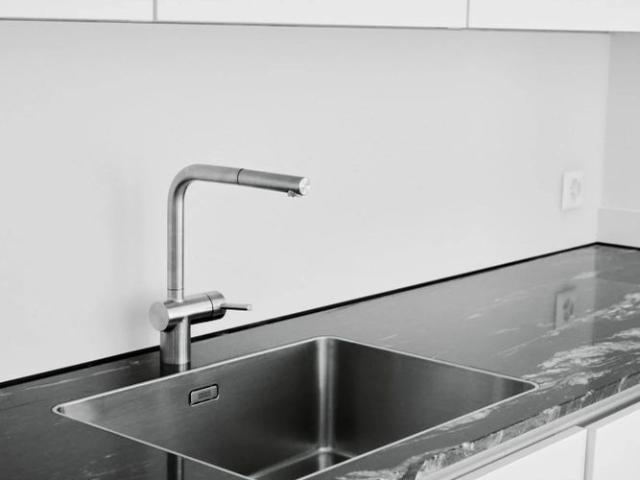 2 Zimmer, 60 m², 1. Stock