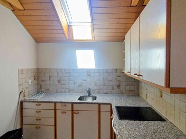 2 Zimmer, 60 m², 1. Stock