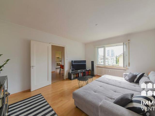2 Zimmer, 60 m², 2. Stock