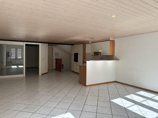 2 Zimmer, 61 m², 2. Stock