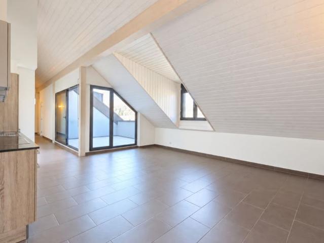 2 Zimmer, 61 m², 5. Stock