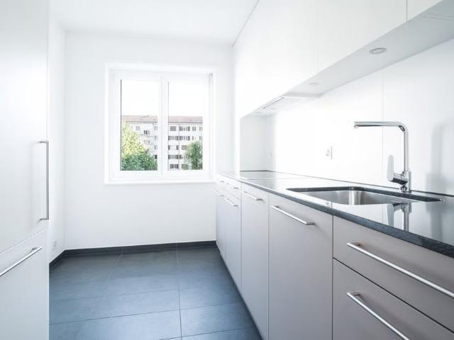 2 Zimmer, 67 m², 1. Stock