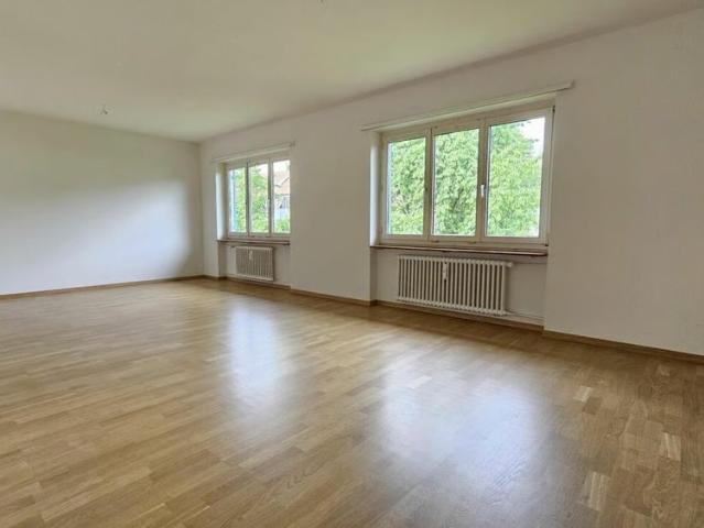 2 Zimmer, 64 m², 1. Stock