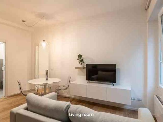2 Zimmer, 64 m², 2. Stock