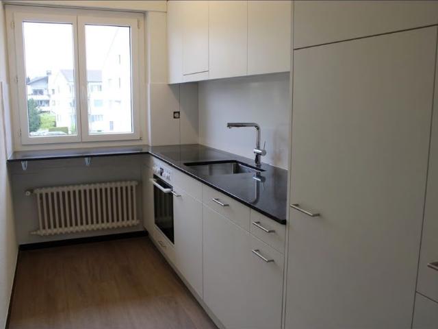2 Zimmer, 65 m², 1. Stock