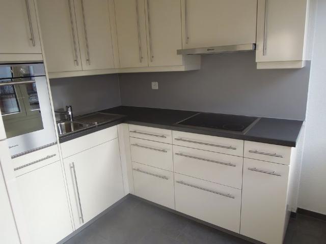 2 Zimmer, 65 m², 2. Stock