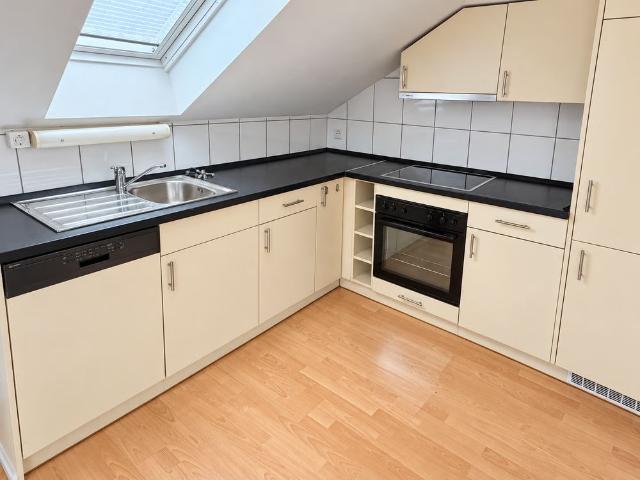 2 Zimmer, 65 m², 4. Stock