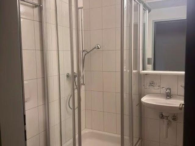2 Zimmer, 65 m², 5. Stock