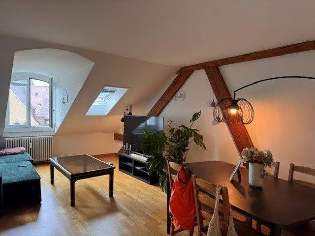 2 Zimmer, 65 m², 5. Stock