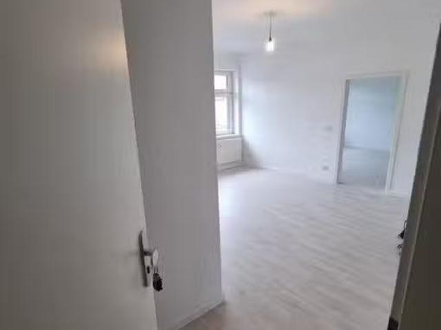 2 Zimmer 65 m² 650 € Kaltmiete Wohnungen in Werneuchen, O.
