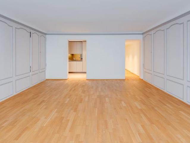 2 Zimmer, 66 m², 1. Stock