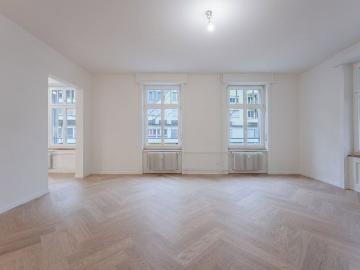 2 Zimmer, 66 m², 1. Stock
