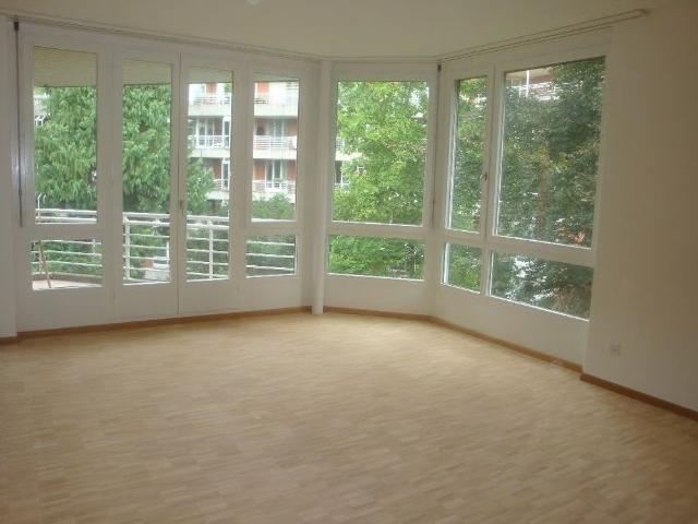 2 Zimmer, 69 m², 3. Stock