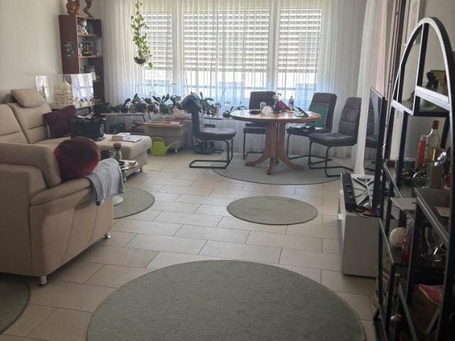 2 Zimmer, 70 m²