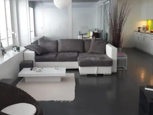 2 Zimmer, 70 m², 2. Stock