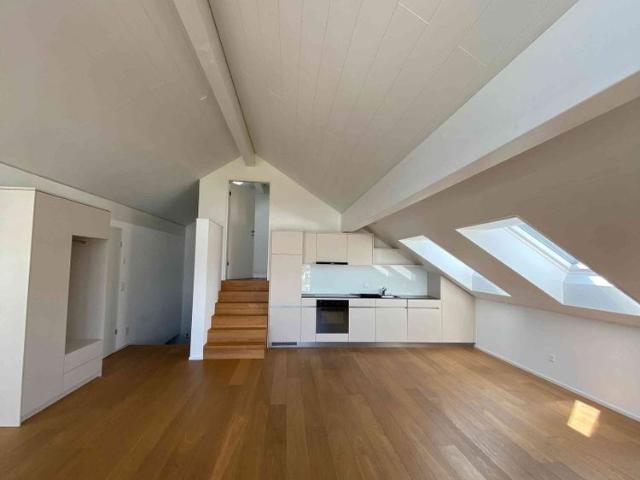 2 Zimmer, 72 m², 3. Stock