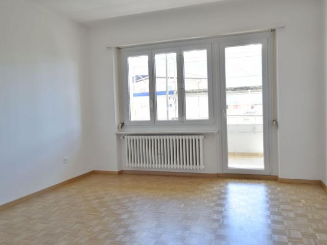 2 Zimmer, 75 m², 4. Stock