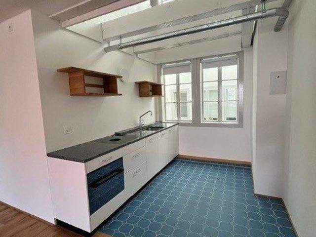 2 Zimmer, 75 m², 4. Stock