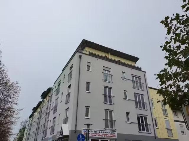 2 Zimmer 76 m² 1.050 € Kaltmiete Wohnungen in Hoppegarten.