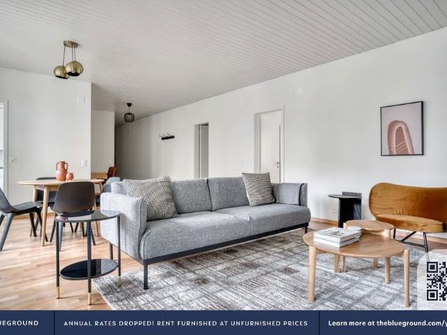 2 Zimmer, 76 m², 1. Stock