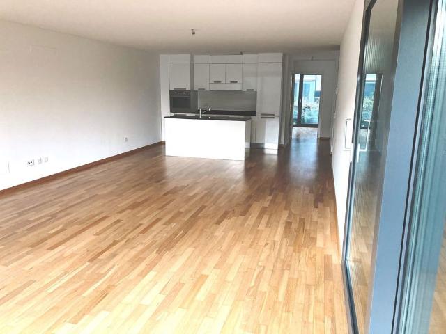 2 Zimmer, 79 m², EG