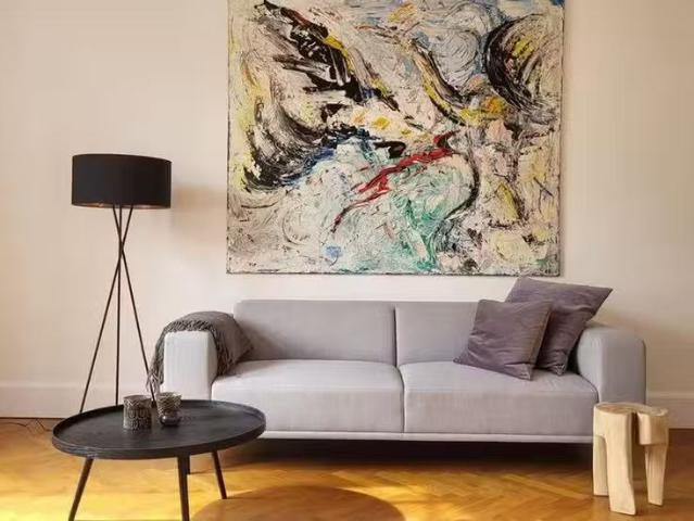 2 Zimmer 79 m² 2.000 € Kaltmiete Wohnungen in Frankfurt
