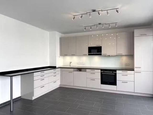 2 Zimmer 80 m² 1.330 € Kaltmiete Wohnungen in Bonn